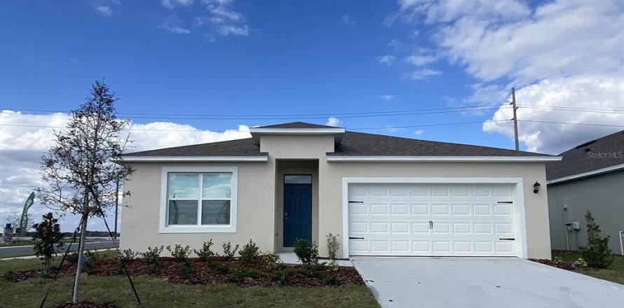 House in Davenport, Florida 4 bedrooms, 169.83 sq.m. № 1398639