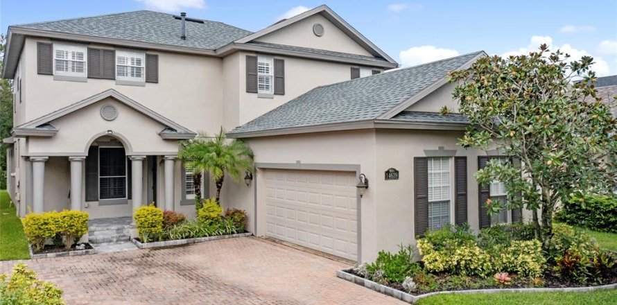 House in Winter Garden, Florida 5 bedrooms, 316.89 sq.m. № 1349770