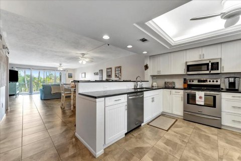 Copropriété à louer à Bradenton, Floride: 2 chambres, 128.95 m2 № 1386505 - photo 5