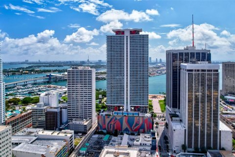 Condominio en venta en Miami, Florida, 3 dormitorios, 166.2 m2 № 1321166 - foto 14