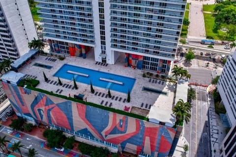 Condominio en venta en Miami, Florida, 3 dormitorios, 166.2 m2 № 1321166 - foto 16