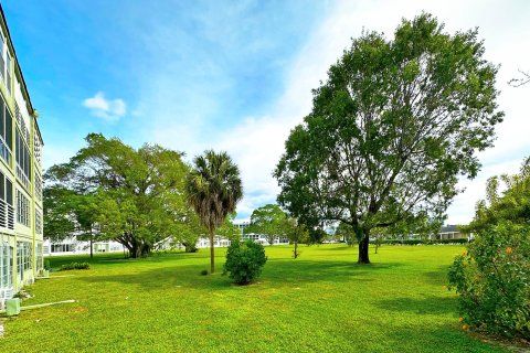 Condo in Deerfield Beach, Florida, 1 bedroom  № 932410 - photo 30