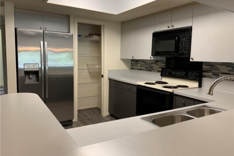 Купить таунхаус в Семинол, Флорида 4 комнаты, 206.99м2, № 1090517 - фото 5