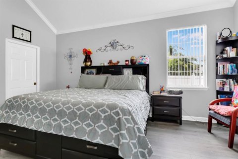 Casa en venta en Orlando, Florida, 5 dormitorios, 254.09 m2 № 1130991 - foto 13