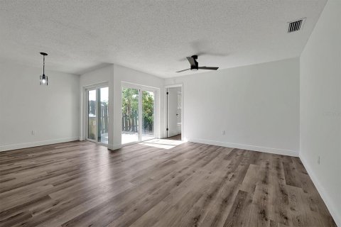 Touwnhouse à vendre à Kissimmee, Floride: 2 chambres, 96.43 m2 № 1326388 - photo 15