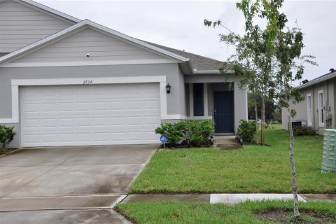 House in Saint Cloud, Florida 2 bedrooms, 148.74 sq.m. № 1395751 - photo 2