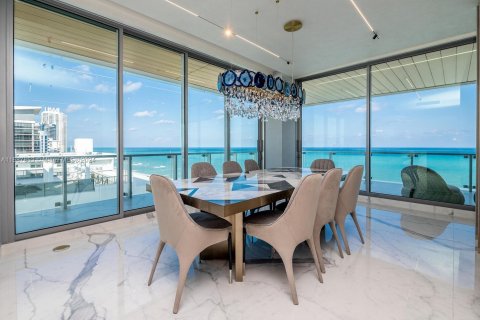 Condo in Miami Beach, Florida, 4 bedrooms  № 1431266 - photo 11