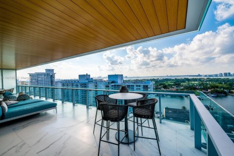 Condo in Miami Beach, Florida, 4 bedrooms  № 1431266 - photo 5