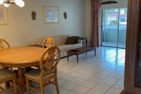 House in Lake Worth, Florida 2 bedrooms, 101.08 sq.m. № 182432 - photo 20
