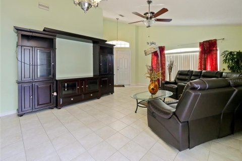 Villa ou maison à vendre à Davenport, Floride: 4 chambres, 176.24 m2 № 1309091 - photo 14