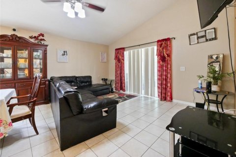 Villa ou maison à vendre à Davenport, Floride: 4 chambres, 176.24 m2 № 1309091 - photo 7