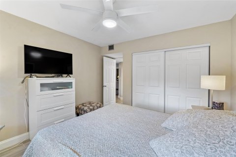 Condo in Coconut Creek, Florida, 2 bedrooms  № 996181 - photo 2