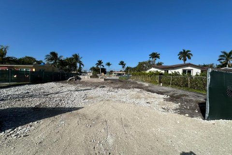 Terreno en venta en Dania Beach, Florida № 996106 - foto 7