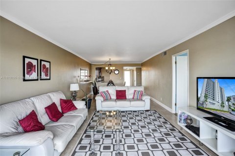 Copropriété à vendre à Pompano Beach, Floride: 2 chambres, 93.09 m2 № 1233978 - photo 15