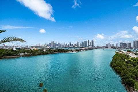 Condominio en venta en Miami, Florida, 1 dormitorio, 95.69 m2 № 1234000 - foto 16