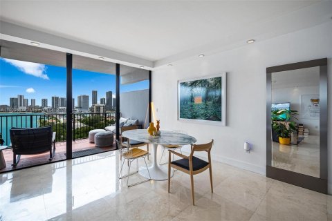 Copropriété à vendre à Miami, Floride: 1 chambre, 95.69 m2 № 1234000 - photo 4