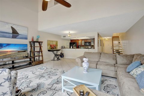 Touwnhouse à vendre à Pembroke Pines, Floride: 3 chambres, 140.38 m2 № 1140949 - photo 17