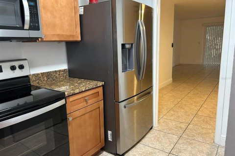 Condo in Maitland, Florida, 2 bedrooms  № 1376533 - photo 15