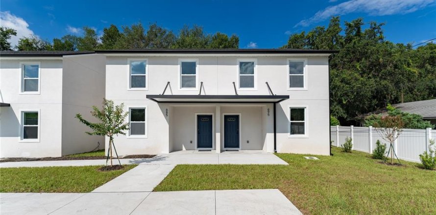 Townhouse in Bartow, Florida 4 bedrooms, 126.9 sq.m. № 1376756