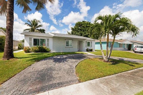 Villa ou maison à vendre à North Lauderdale, Floride: 4 chambres, 126.72 m2 № 860566 - photo 11