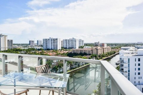 Copropriété à vendre à Aventura, Floride: 2 chambres, 195.37 m2 № 863483 - photo 13