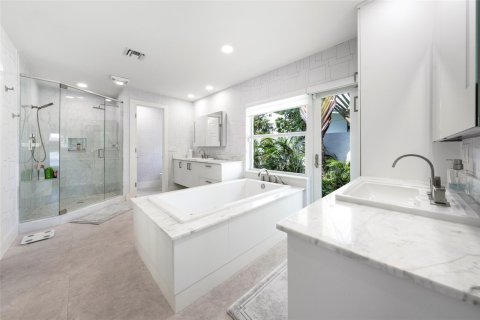 House in Fort Lauderdale, Florida 3 bedrooms, 231.79 sq.m. № 1224667 - photo 29