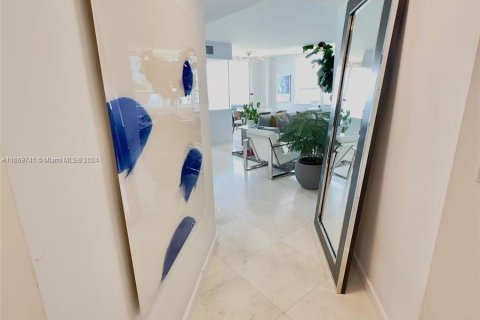 Condo in Miami, Florida, 3 bedrooms  № 1388220 - photo 7