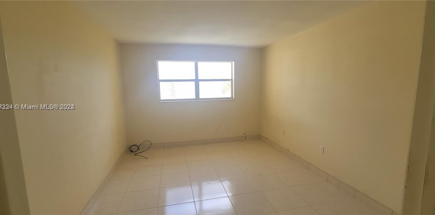 Condo in Sunrise, Florida, 1 bedroom  № 1410676