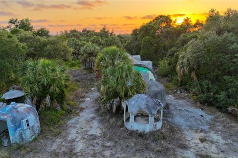 Villa ou maison à vendre à North Port, Floride: 2 chambres, 83.61 m2 № 1192837 - photo 2