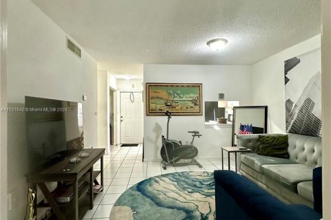 Copropriété à vendre à Miami Gardens, Floride: 1 chambre, 67.82 m2 № 972427 - photo 17