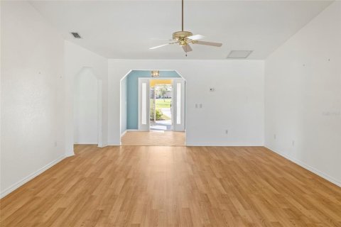 Villa ou maison à vendre à Punta Gorda, Floride: 3 chambres, 174.19 m2 № 1009928 - photo 7