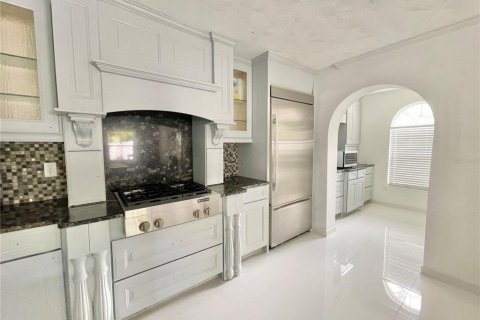 Villa ou maison à vendre à Tampa, Floride: 4 chambres, 272.39 m2 № 1395806 - photo 7