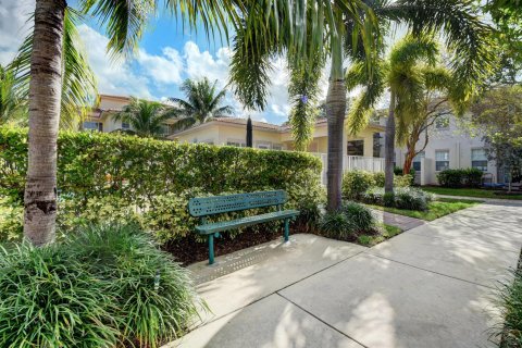 Townhouse in Delray Beach, Florida 3 bedrooms, 168.52 sq.m. № 1168498 - photo 3