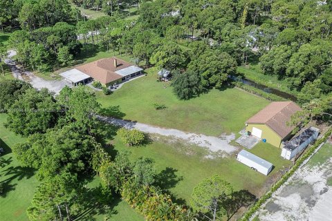 House in Loxahatchee Groves, Florida 4 bedrooms, 198.72 sq.m. № 1309339 - photo 2