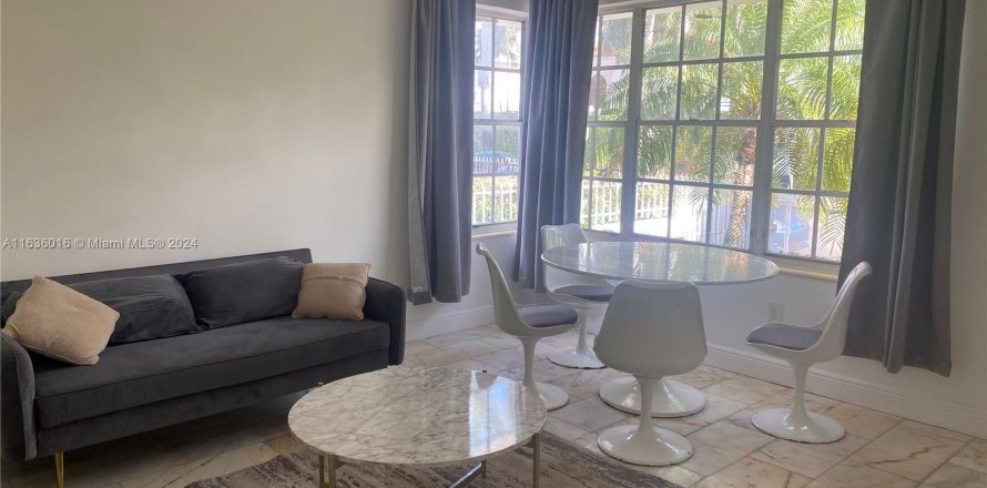 Condo à Miami Beach, Floride, 1 chambre  № 1309375