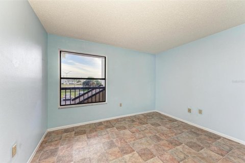 Condominio en venta en Port Charlotte, Florida, 2 dormitorios, 72.46 m2 № 982212 - foto 22
