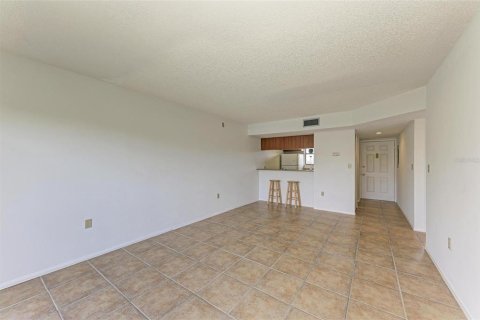Condominio en venta en Port Charlotte, Florida, 2 dormitorios, 72.46 m2 № 982212 - foto 9