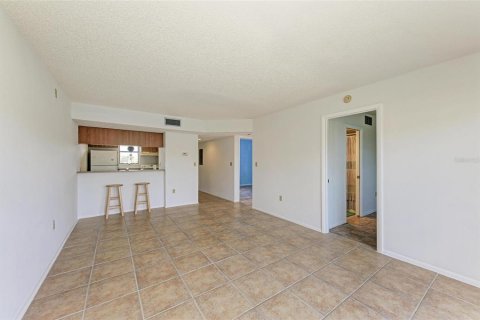 Condominio en venta en Port Charlotte, Florida, 2 dormitorios, 72.46 m2 № 982212 - foto 7