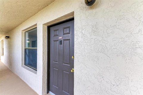 Condominio en venta en Port Charlotte, Florida, 2 dormitorios, 72.46 m2 № 982212 - foto 4