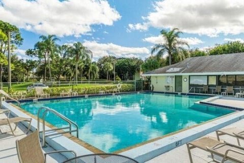 Copropriété à vendre à Palm Beach Gardens, Floride: 2 chambres, 111.48 m2 № 1180245 - photo 1