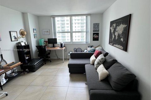 Condominio en venta en Miami, Florida, 2 dormitorios, 105.91 m2 № 1441550 - foto 6