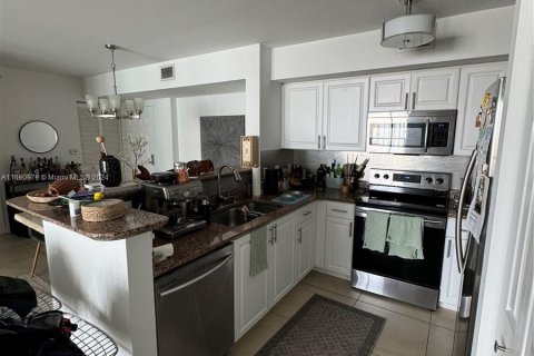 Condominio en venta en Miami, Florida, 2 dormitorios, 105.91 m2 № 1441550 - foto 12