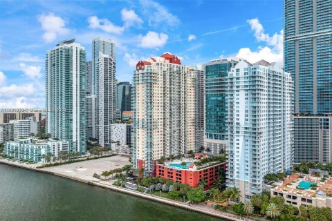 Condominio en venta en Miami, Florida, 2 dormitorios, 105.91 m2 № 1441550 - foto 2