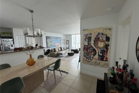 Condominio en venta en Miami, Florida, 2 dormitorios, 105.91 m2 № 1441550 - foto 9