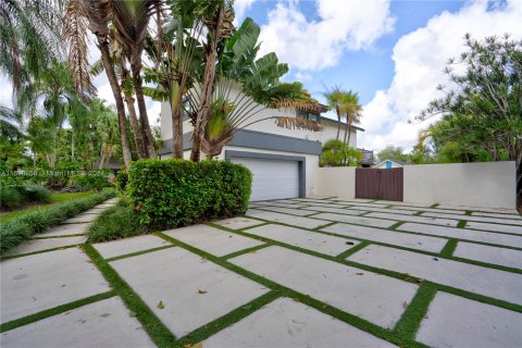 Casa en venta en Miami, Florida, 4 dormitorios, 251.3 m2 № 1441549 - foto 7