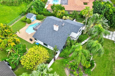 Casa en venta en Miami, Florida, 4 dormitorios, 251.3 m2 № 1441549 - foto 5