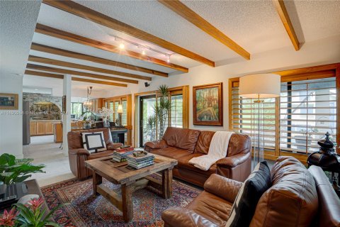 Casa en venta en Miami, Florida, 4 dormitorios, 251.3 m2 № 1441549 - foto 20