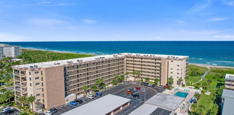 Condo in Cocoa Beach, Florida, 1 bedroom  № 1382771