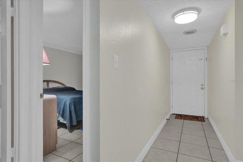 Condo in Cocoa Beach, Florida, 1 bedroom  № 1382771 - photo 21