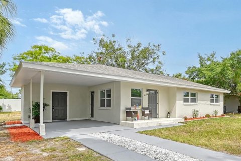 Casa en venta en Bradenton, Florida, 4 dormitorios, 98.94 m2 № 1382736 - foto 1